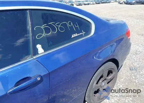 2009 BMW 328I xDrive z USA, uszkodzony, nr VIN WBAWV535X9P081087